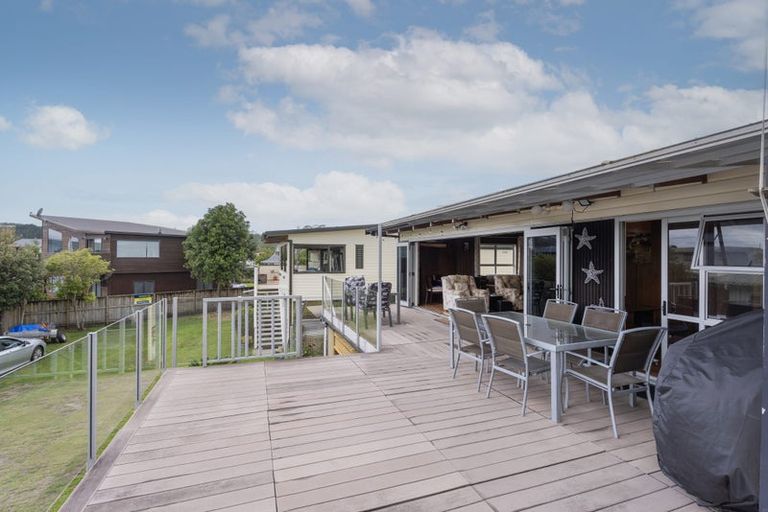 Photo of property in 8 Oyster Drive, Cooks Beach, Whitianga, 3591