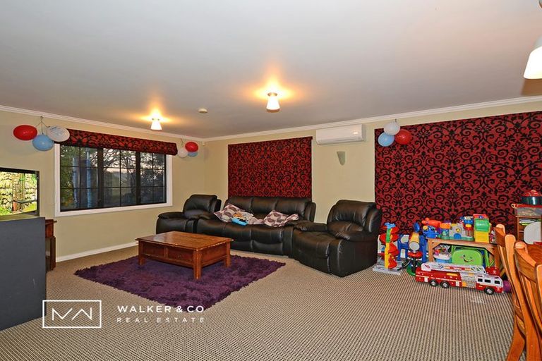 Photo of property in 18 Mccarthy Grove, Clouston Park, Upper Hutt, 5018
