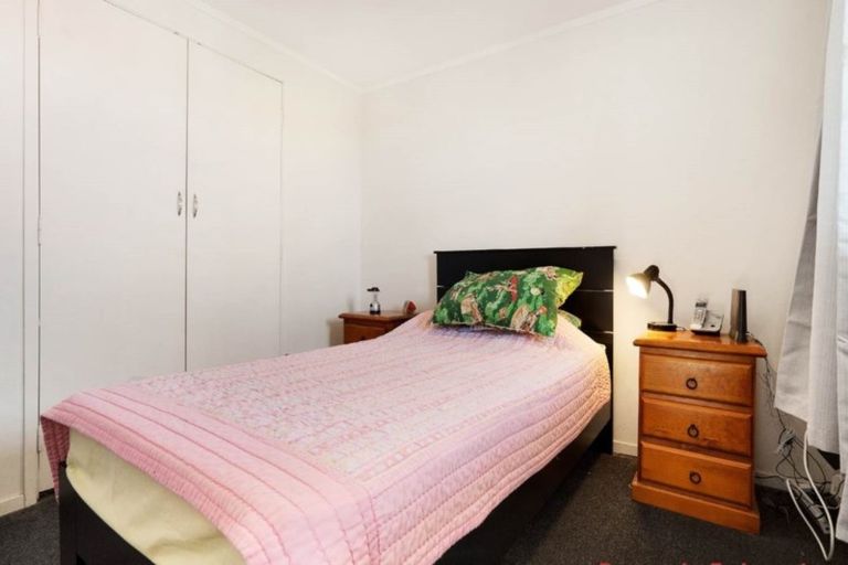 Photo of property in 1/9 Jay Court, Botany Downs, Auckland, 2010