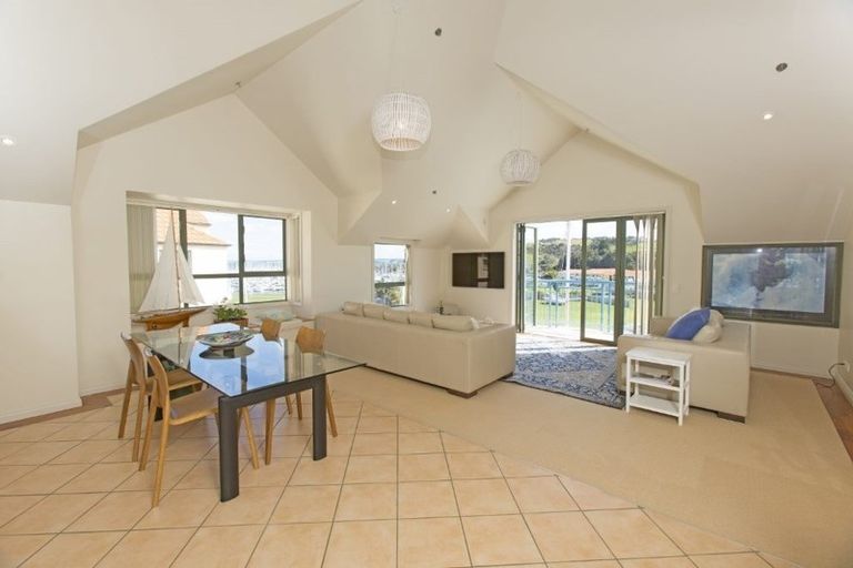 Photo of property in 78 Harbour Village Drive, Gulf Harbour, Whangaparaoa, 0930