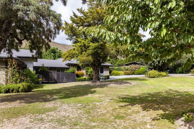 Photo of property in 69 Avoca Valley Road, Heathcote Valley, Christchurch, 8022