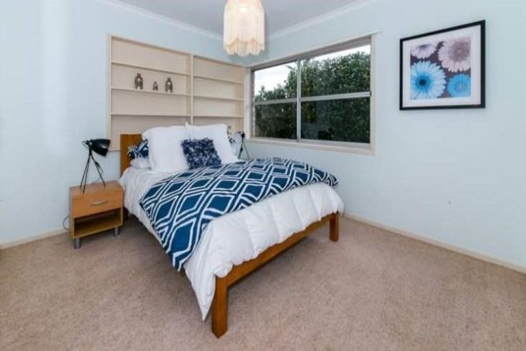 Photo of property in 7 Kurnell Drive, Botany Downs, Auckland, 2010