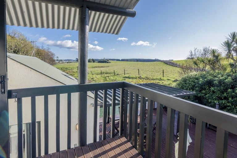 Photo of property in 149 Kawiu Road, Levin, 5510