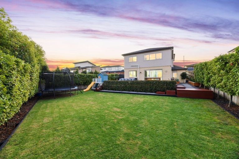 Photo of property in 31 Syrah Crescent, Ranui, Auckland, 0612