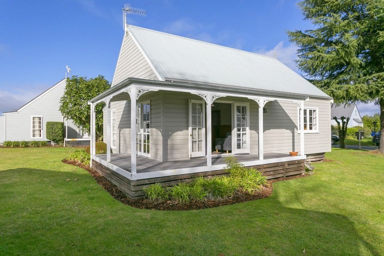 Photo of property in 9/30 Sorrento Drive, Rangatira Park, Taupo, 3330