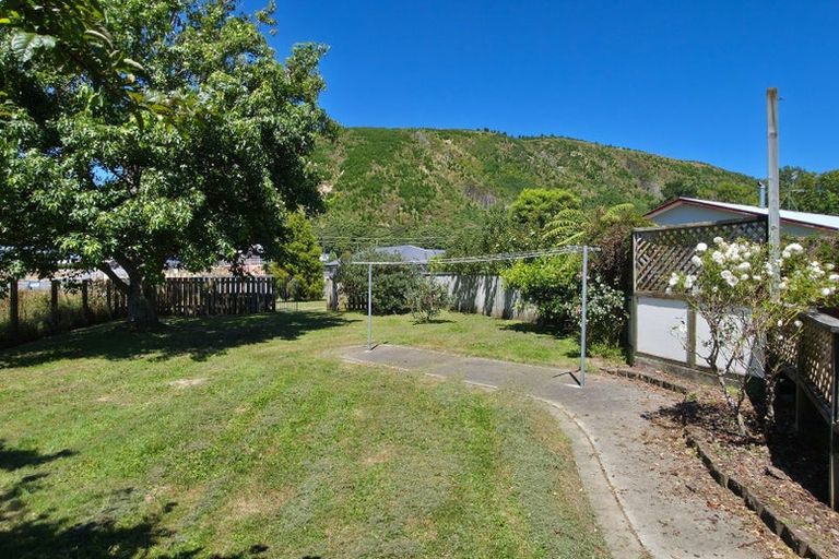 Photo of property in 13-17 Rimutaka Street, Paraparaumu, 5032