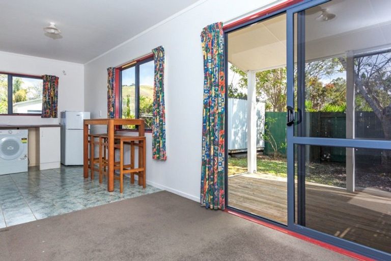 Photo of property in 114 Everitt Crescent, Whangamata, 3620