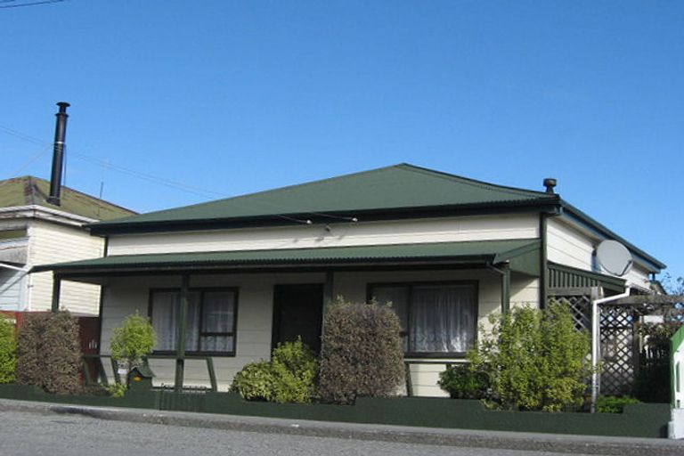 Photo of property in 152 Bright Street, Cobden, Greymouth, 7802