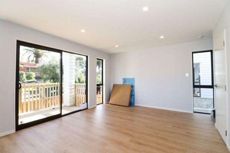 Photo of property in 4b Blue Gum Rise, Sunnyhills, Auckland, 2010