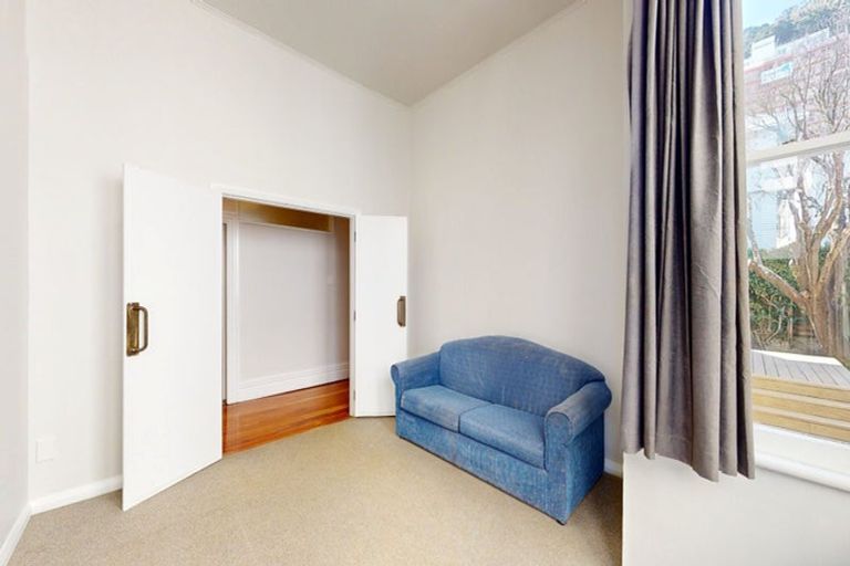 Photo of property in 122 Tinakori Road, Thorndon, Wellington, 6011