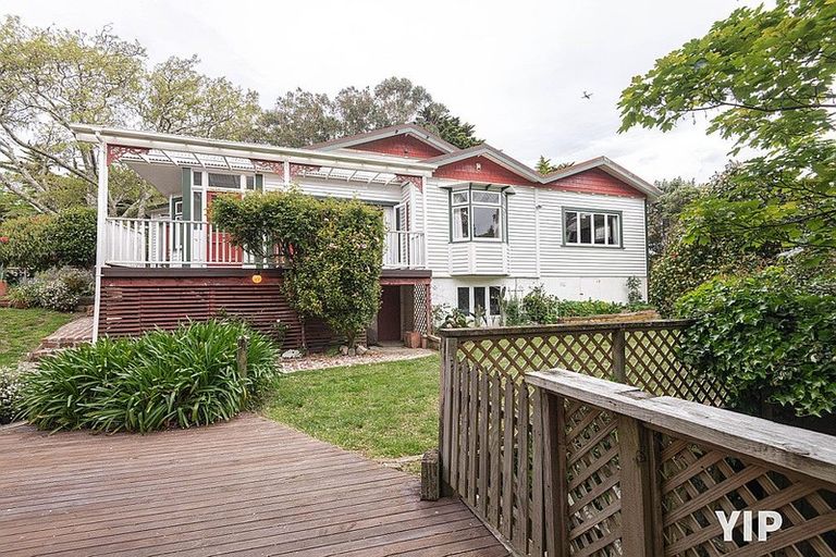 Photo of property in 48 Middleton Road, Johnsonville, Wellington, 6037