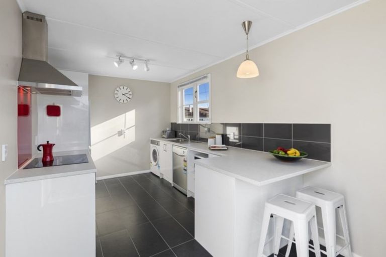Photo of property in 2 Partridge Street, Taita, Lower Hutt, 5011