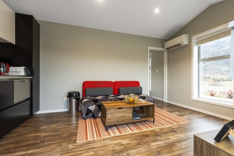 Photo of property in 30 Sandford Terrace, Lower Shotover, Queenstown, 9304