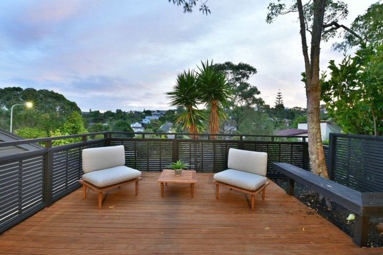 Photo of property in 15a Marigold Place, Mairangi Bay, Auckland, 0630