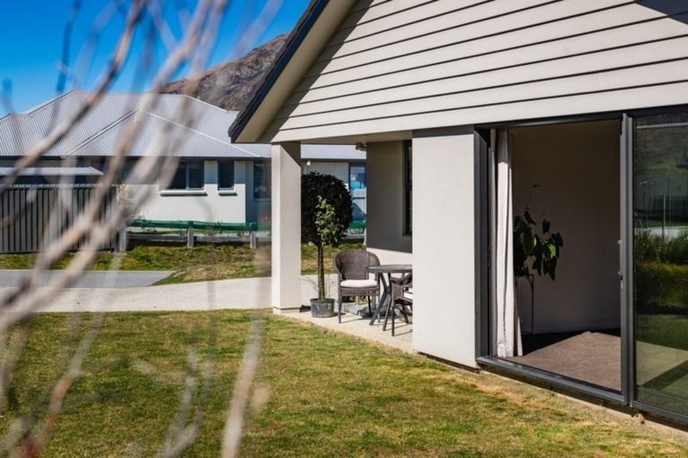 Photo of property in 11 Oxfordshire Avenue, Lower Shotover, Queenstown, 9304
