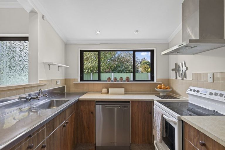 Photo of property in 35 Old South Road, Okato, 4335