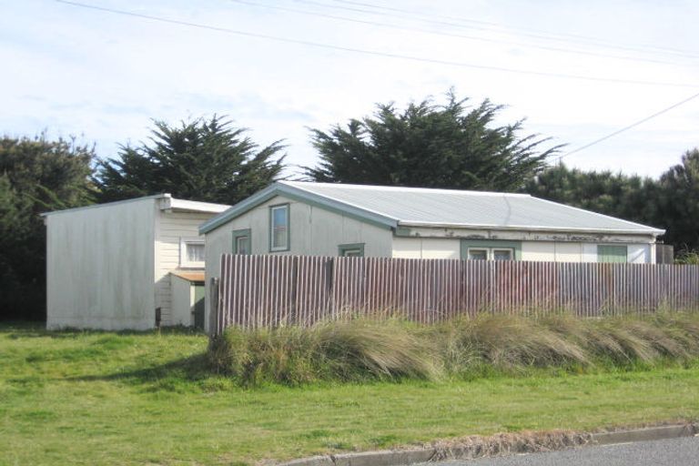 Photo of property in 127 Rua Avenue, Waitarere Beach, Levin, 5510