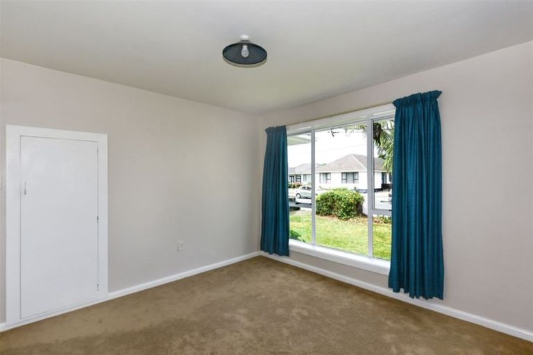 Photo of property in 63 Acacia Avenue, Upper Riccarton, Christchurch, 8041