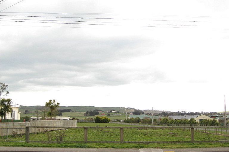 Photo of property in 76 Racecourse Road, Waipukurau, 4200