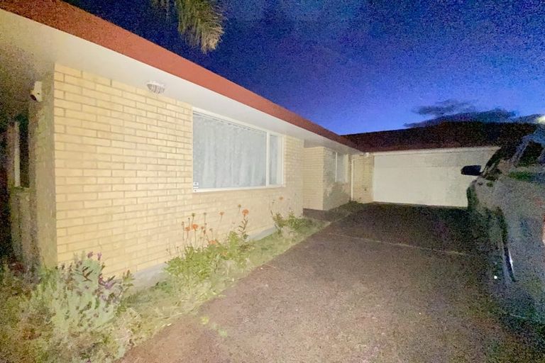 Photo of property in 10 San Bernadino Drive, Henderson, Auckland, 0612