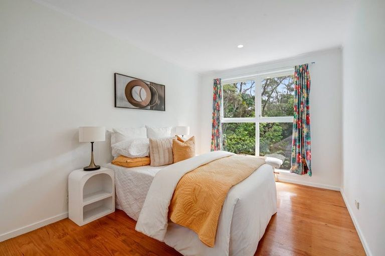 Photo of property in 1/24 Albany Highway, Greenhithe, Auckland, 0632