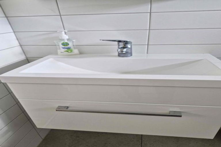 Photo of property in 39 Milne Terrace, Island Bay, Wellington, 6023