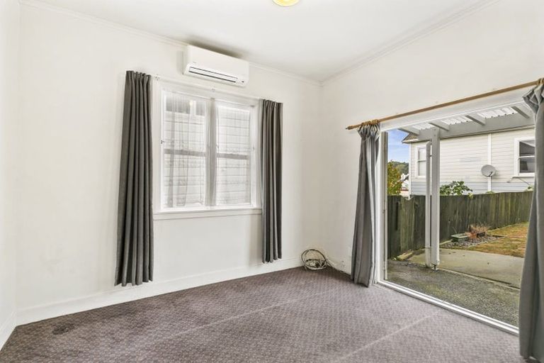 Photo of property in 2/17 Hall Street, Newtown, Wellington, 6021
