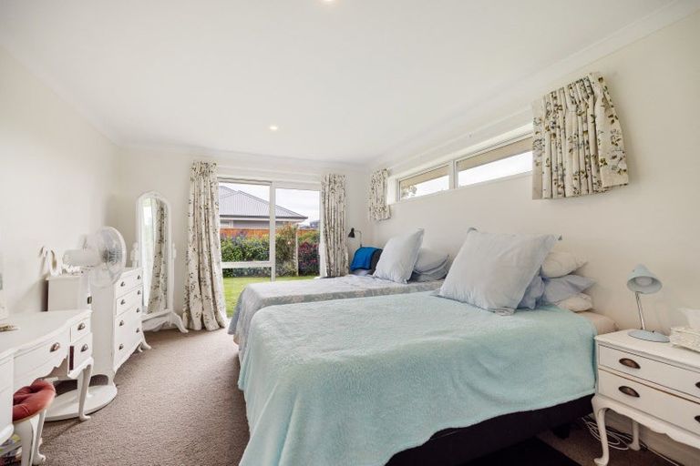 Photo of property in 22 Claremont Crescent, Amberley, 7410