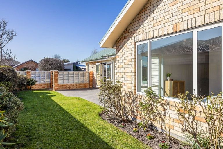 Photo of property in 9 Country Palms Drive, Halswell, Christchurch, 8025