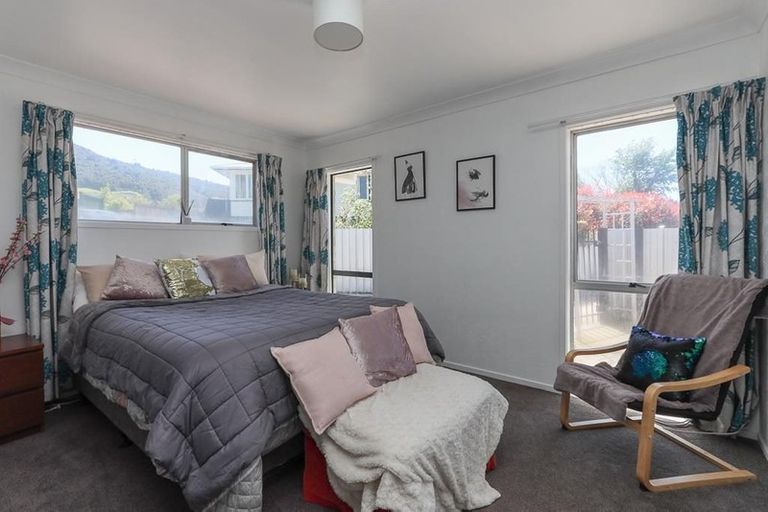 Photo of property in 9a Peter Place, Mangakakahi, Rotorua, 3015