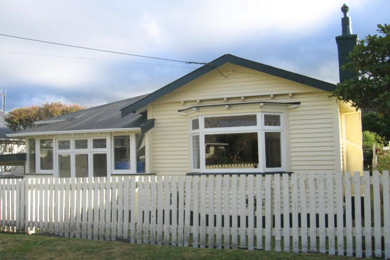 Photo of property in 11 Marshall Street, Karori, Wellington, 6012