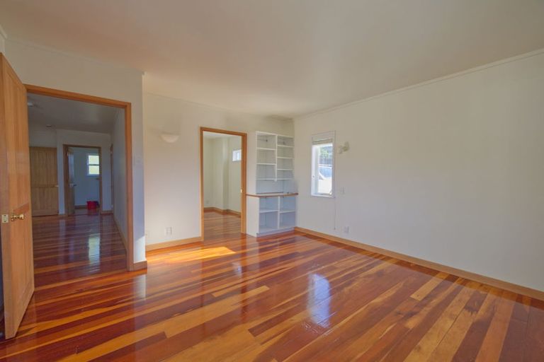 Photo of property in 20a Coronation Street, Belmont, Auckland, 0622