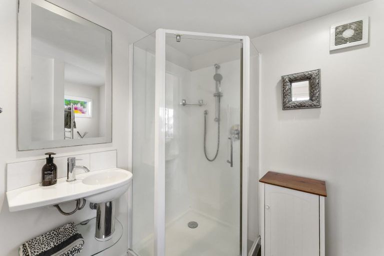 Photo of property in 10 Lee Street, Mount Maunganui, 3116