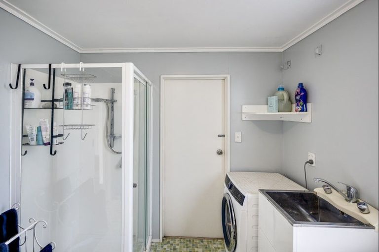 Photo of property in 17 Chambers Street, Te Awa, Napier, 4110