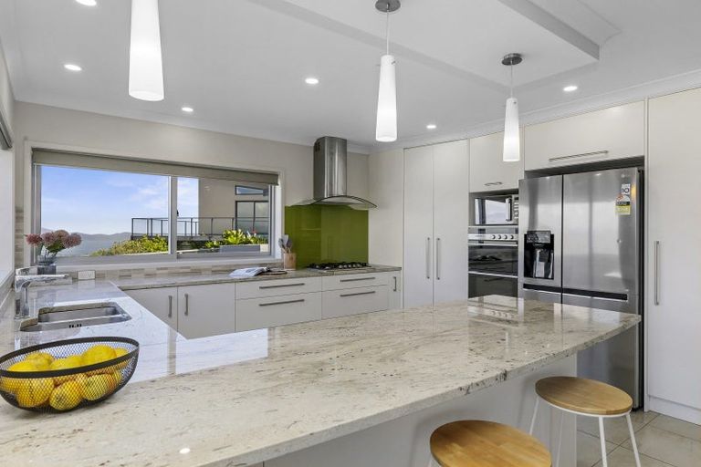 Photo of property in 34 Arahiwi Grove, Tirohanga, Lower Hutt, 5010