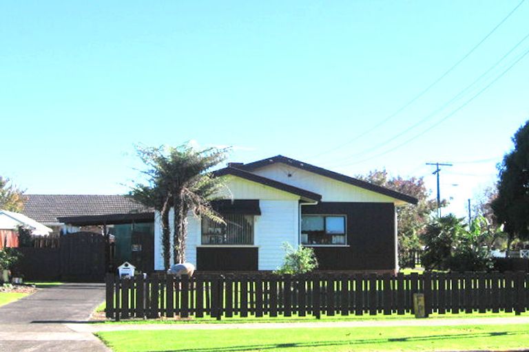 Photo of property in 12 Allenby Road, Papatoetoe, Auckland, 2025