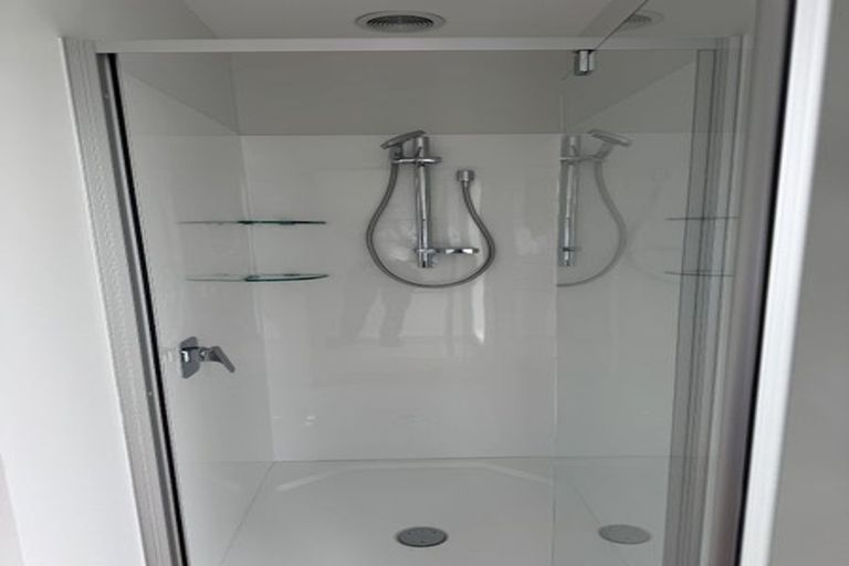 Photo of property in 7 Kumai Lane, Wallaceville, 5018