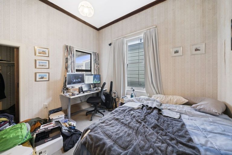 Photo of property in 8 Caroline Street, Mount Victoria, Wellington, 6011