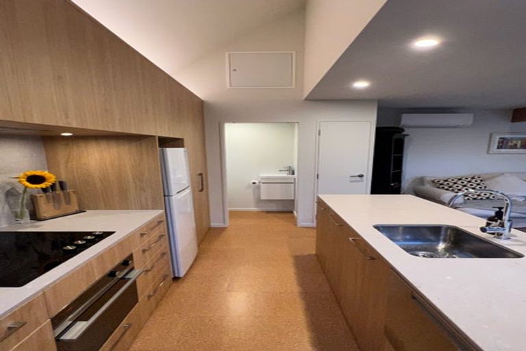 Photo of property in 2/20 Dickens Street, Addington, Christchurch, 8024