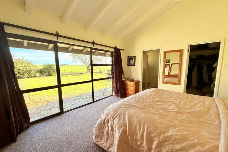 Photo of property in 270 Whartons Road, Island Stream, Oamaru, 9492