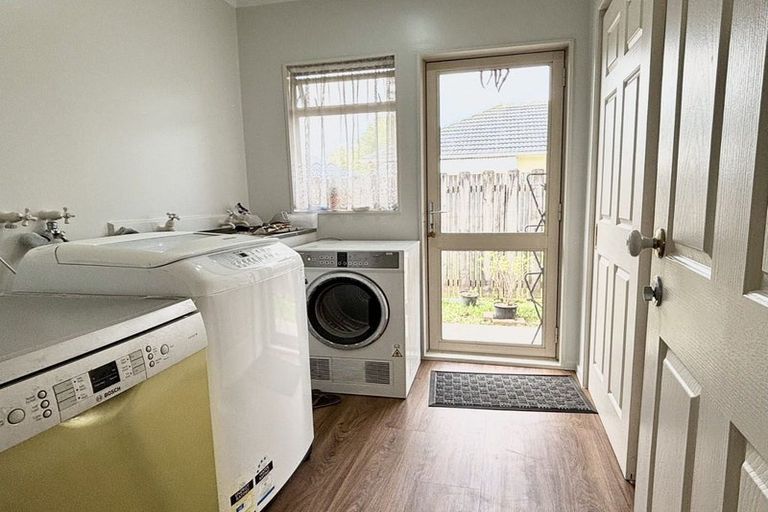 Photo of property in 5/16 Duncan Avenue, Te Atatu South, Auckland, 0610