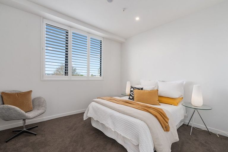 Photo of property in 201/8a Lake Pupuke Drive, Takapuna, Auckland, 0622