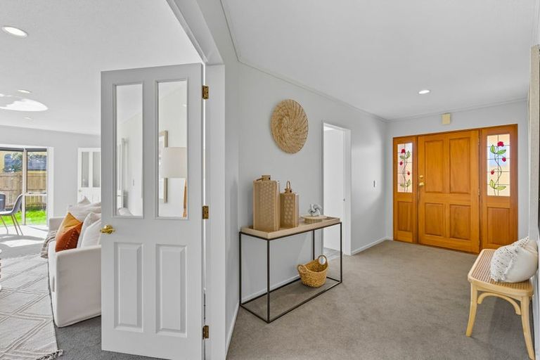 Photo of property in 2 Leigh Place, Paraparaumu Beach, Paraparaumu, 5032