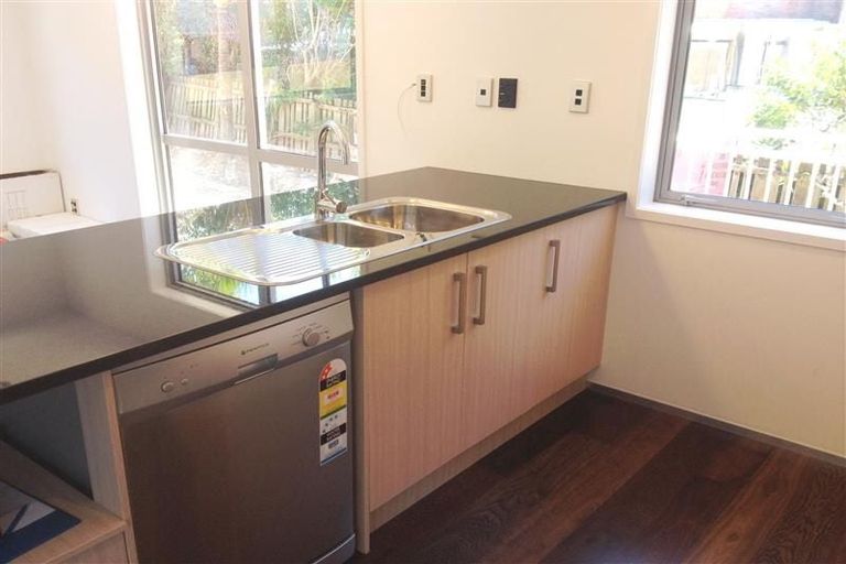 Photo of property in 11 Tanoa Place, Glendene, Auckland, 0602