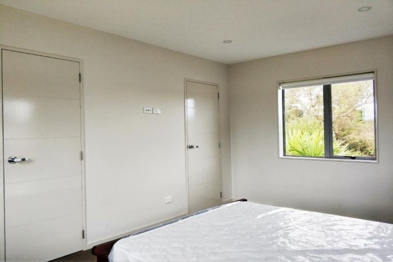 Photo of property in 53a Pomaria Road, Henderson, Auckland, 0610