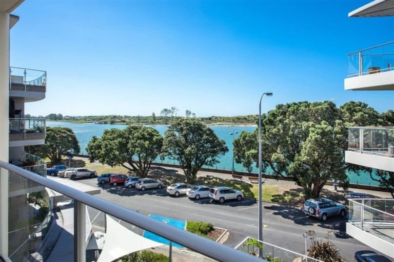 Photo of property in Waterfront Quays, 403/17 Quay Street, Whakatane, 3120