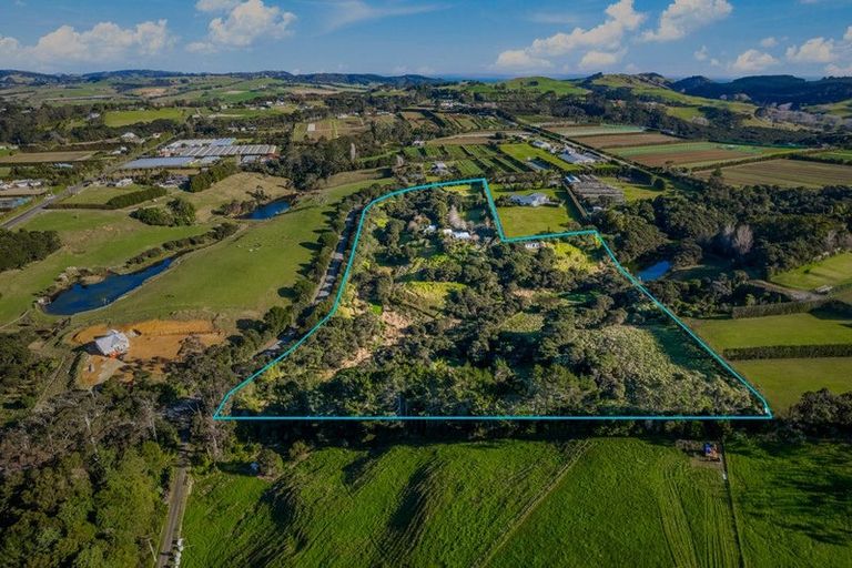 Photo of property in 70 Mahana Road, Waimauku, 0881