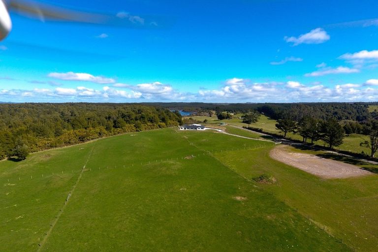 Photo of property in 65 Lagoon Road, Hamurana, Rotorua, 3096
