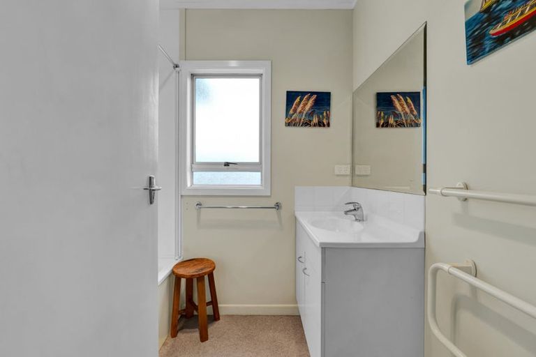 Photo of property in 8 Tainui Street, Mokau, 4376