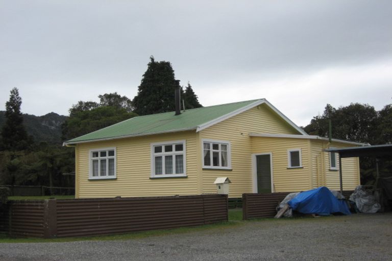 Photo of property in 2 Millar Street, Runanga, 7803